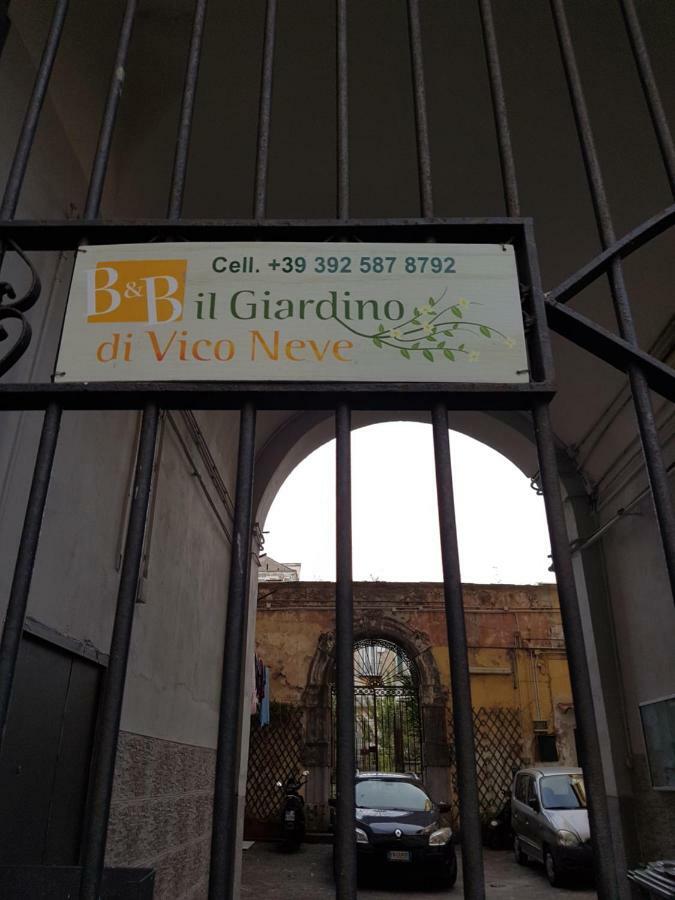 Il Giardino Di Vico Neve Bed & Breakfast Napoli Ngoại thất bức ảnh